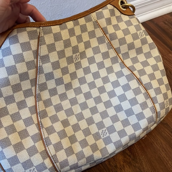 1017 LV Galleria AZur - Picture 11 of 13